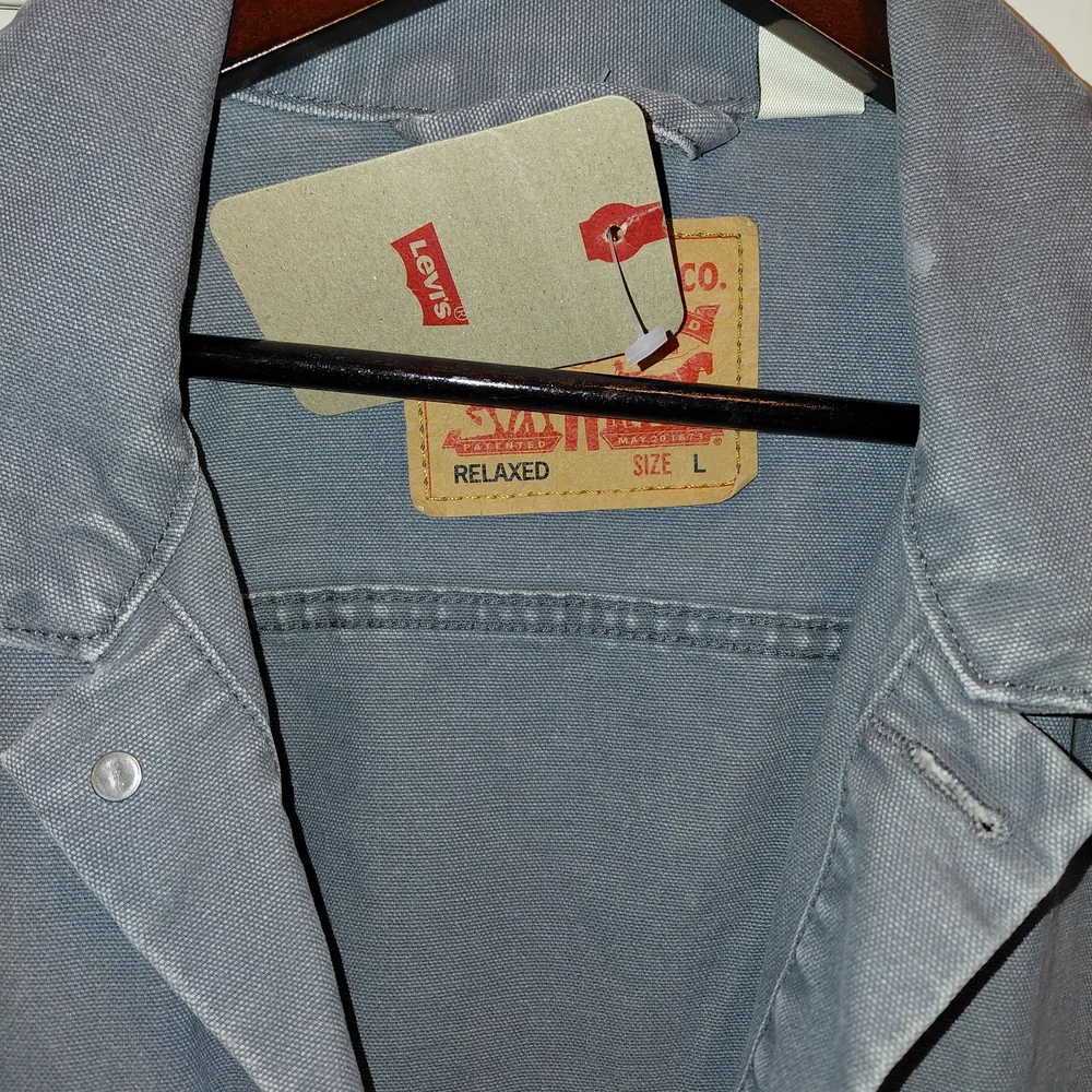 Levi's Men's Classic Gray JEAN Jacket - Picture 3 of 14